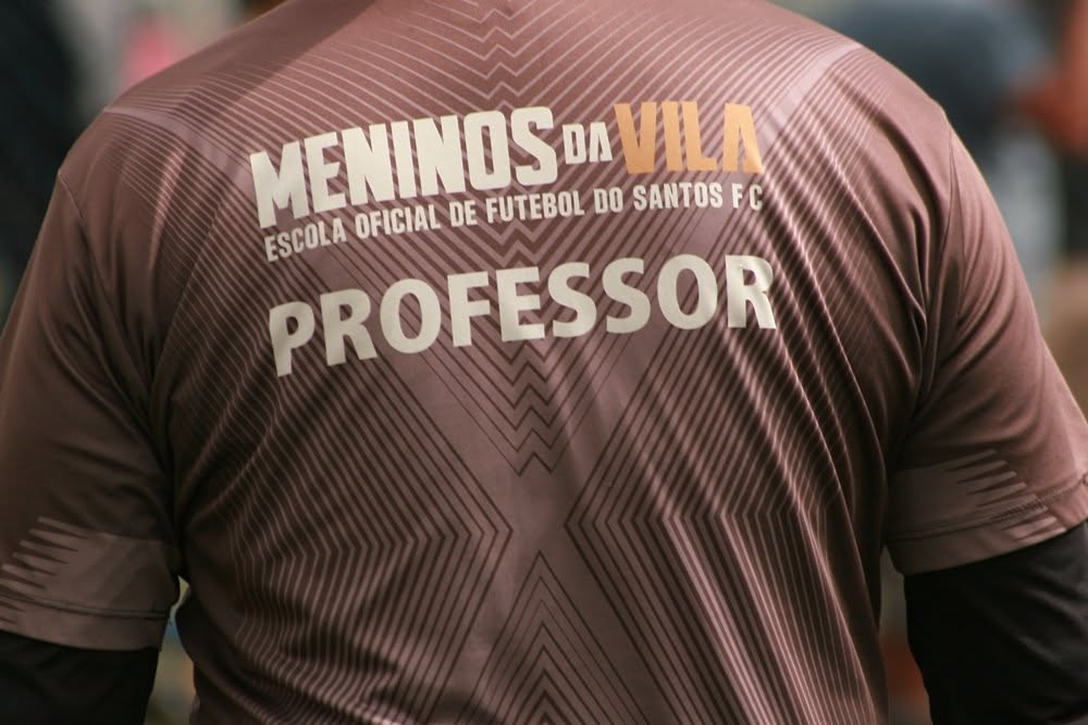 Uniforme oficial Meninos da Vila - Escola do Santos FC